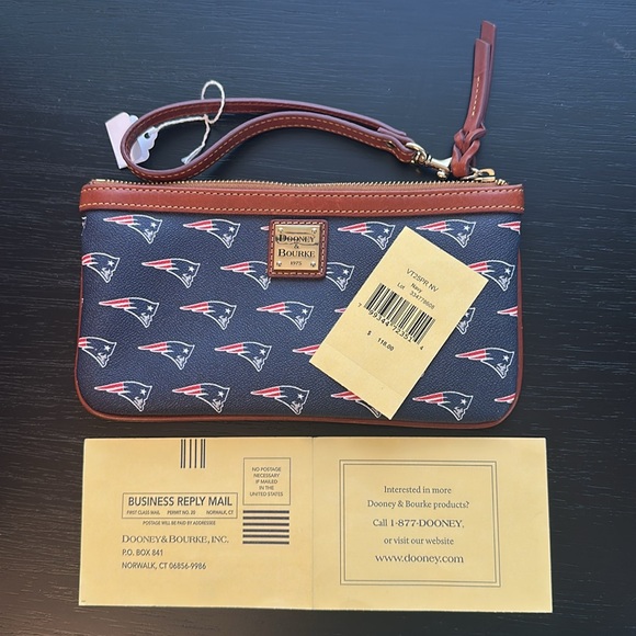 NEW Dooney & Bourke Patriots Football Navy and Brown Leather Wristlet NFL - Picture 8 of 10